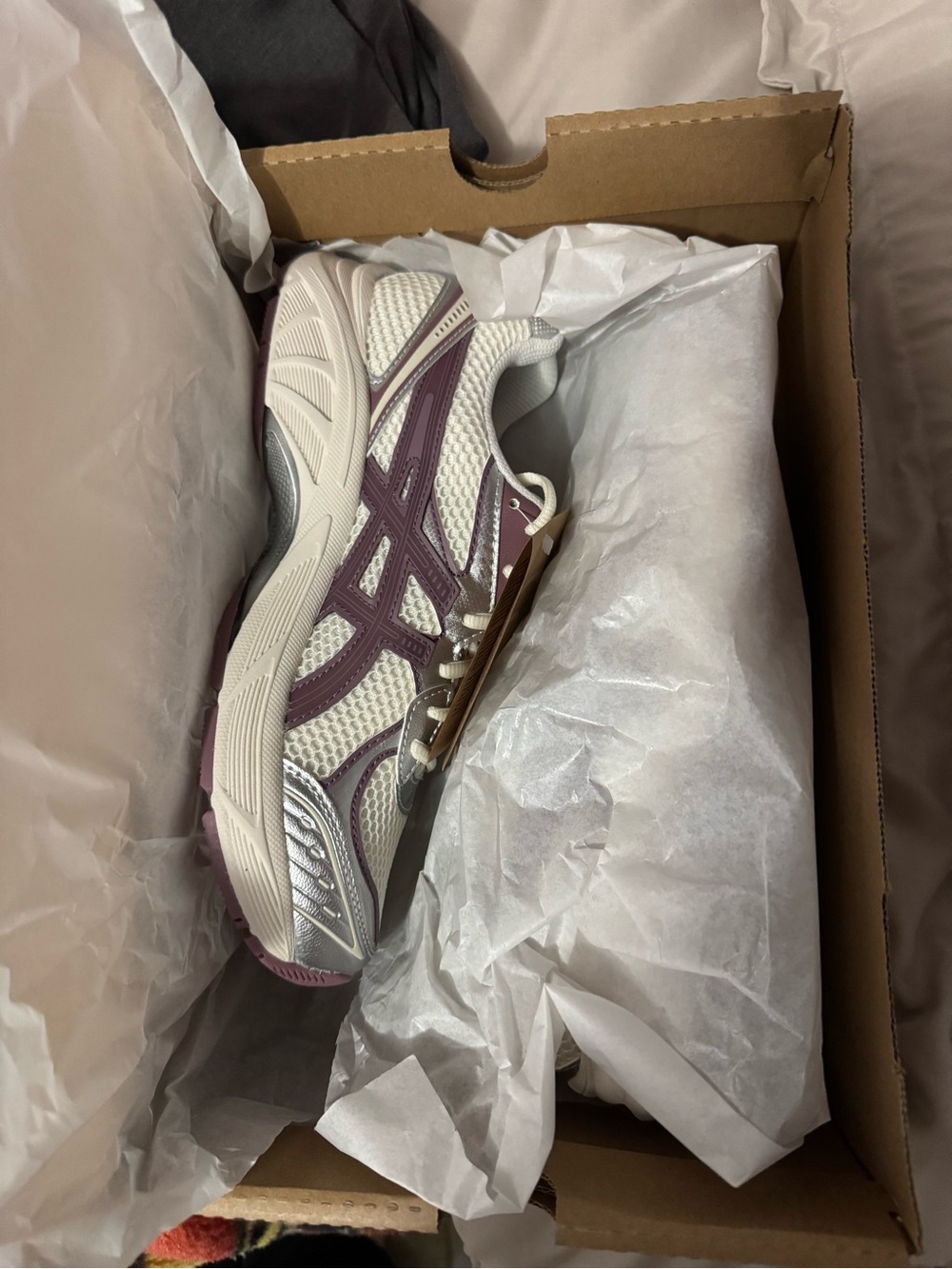 Oasis Women's Sneaker in Cream and Purple Oxide